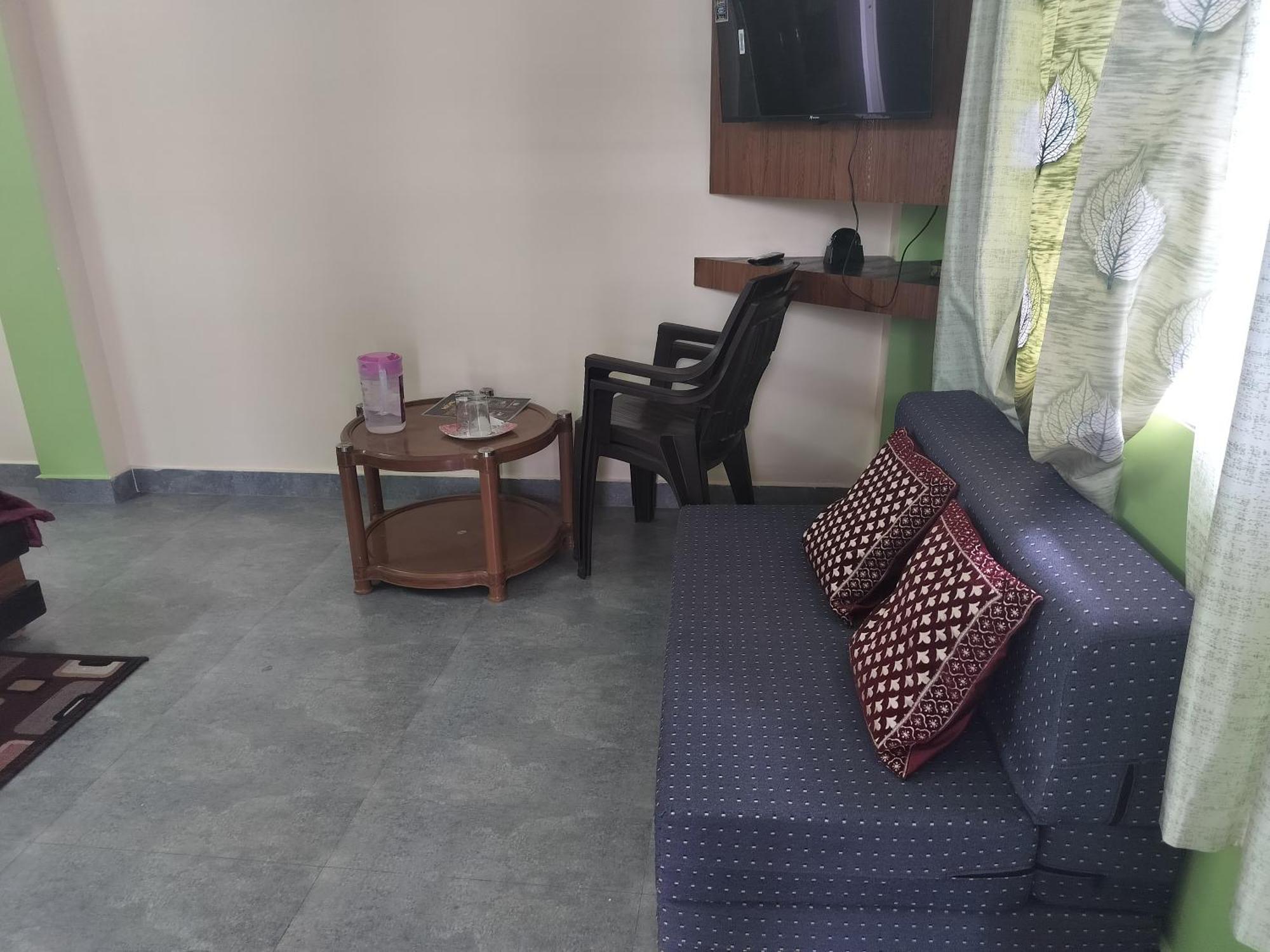Tree Valley Homestay Chail Exterior photo